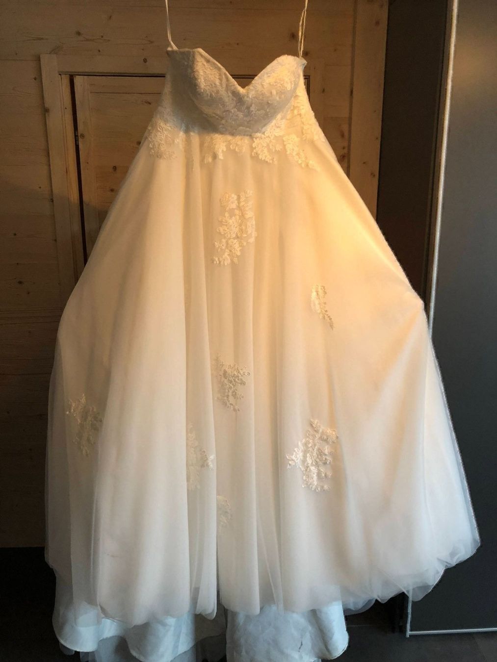 Vestiti: Sehr schönes Hochzeitskleid mit Schleier – Usato da Sonterswil venduto da bta_ok