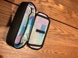 Schönes Dakine Etui Federmäppchen Schule Büro