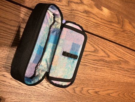 Schönes Dakine Etui Federmäppchen Schule Büro