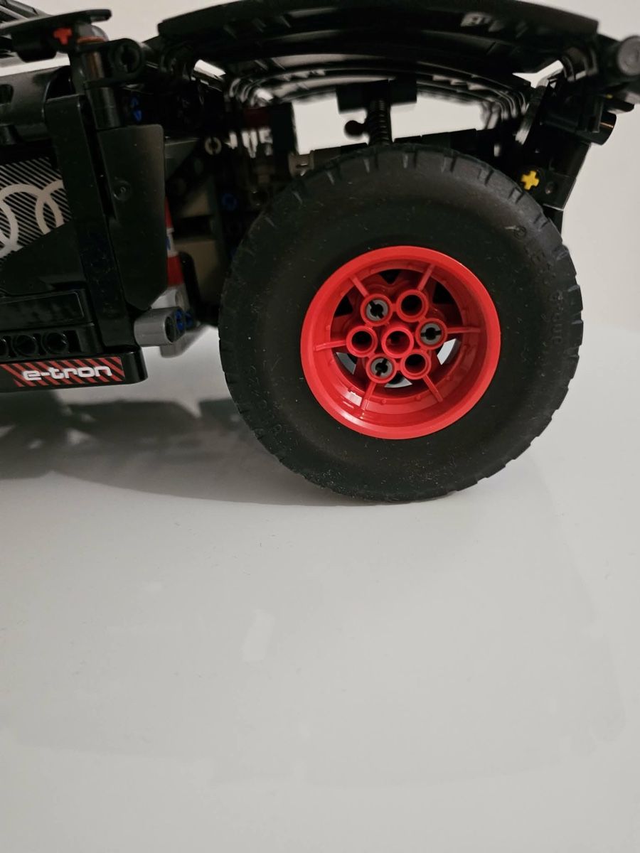 Lego Kit di costruzioni: Lego Technic Audi e-tron, modèle rare et exceptionnel! – Usato da Brügg BE venduto da haj_9zhk 8
