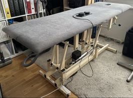 Massageliege el. höhenverstellbar