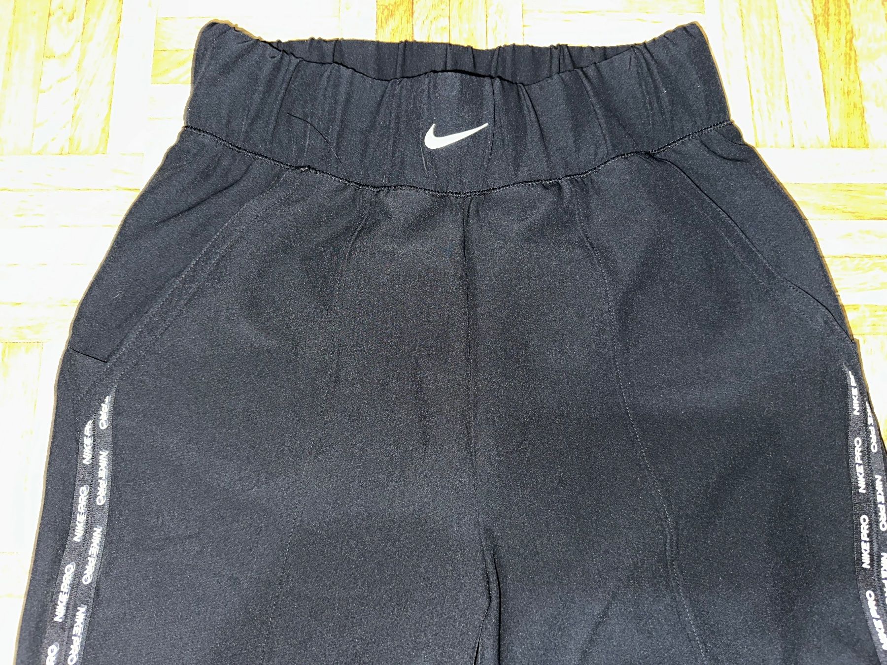 Nike Hosen: Hose NIKE PRO Gr.XS – Neu (gemäss Beschreibung) aus Bern von  2