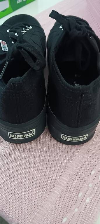 Scarpe da donna: SUPERGA Damen Sneaker schwarz gr.38 – Usato da Staufen venduto da mar_wf6r 1