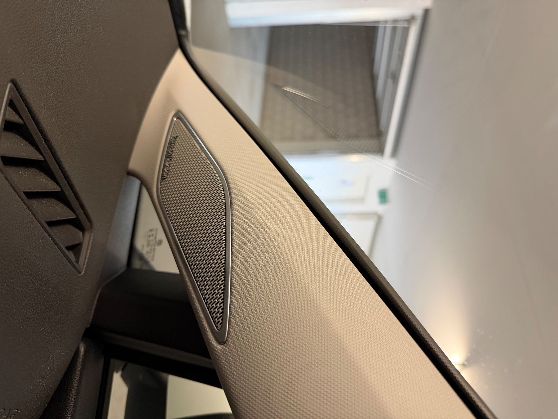 VW Autos: VW Golf 8 1.0 etsi – Gebraucht aus Schönenwerd von pao_l5rq 5