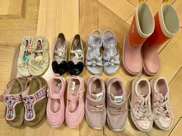 Schöne Schuhe für Mädchen, paarweise erhältlich!