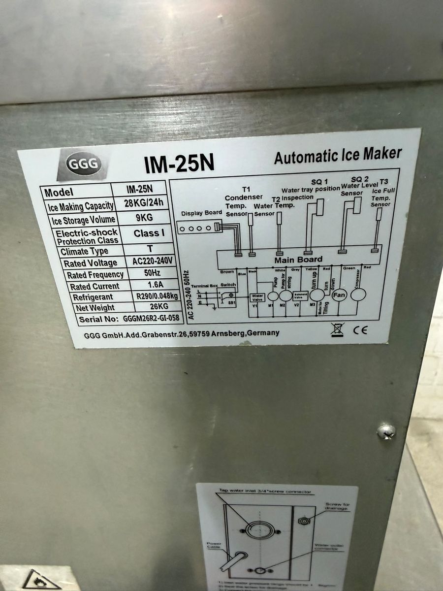 Elettrodomestici da cucina: Eiswürfelmaschine  – Usato da Rupperswil venduto da Tinka88 1
