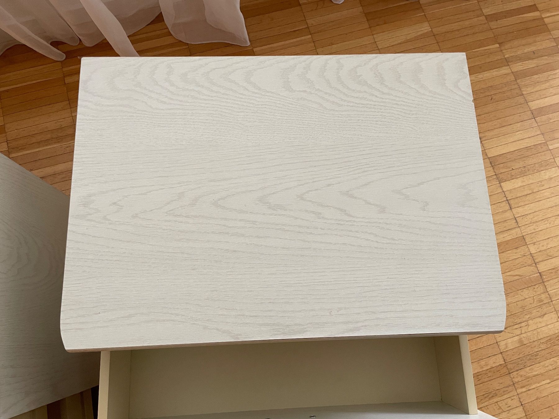 Comodini: 2 schöne Nachttische - creme weiss - Holz - robust – Usato da Neftenbach venduto da Justine76 3