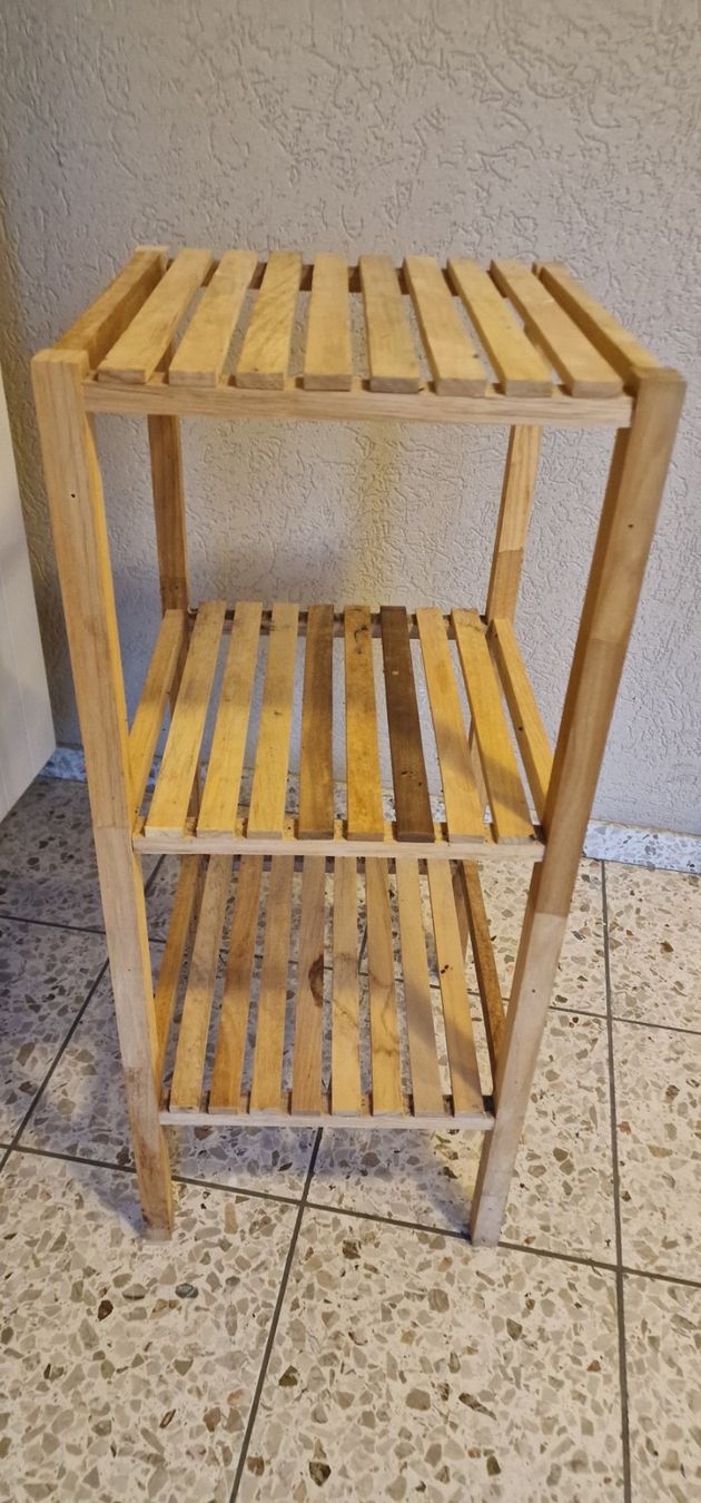 Scaffali: Holzregal – Usato da Kloten venduto da whitestar517 1