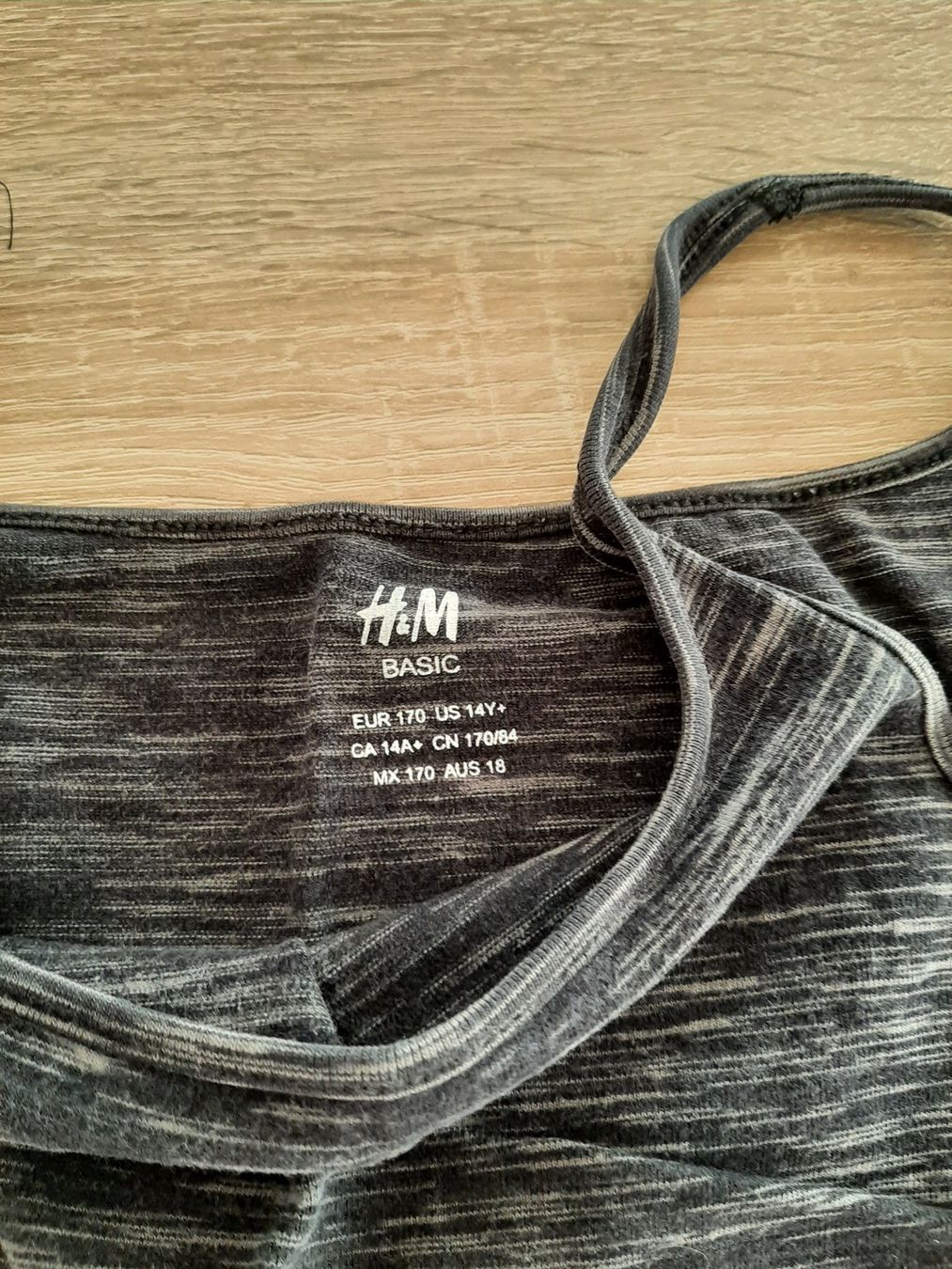 H&M Camicette, T-shirt & Top: Top Grösse 170 – Usato da Menziken venduto da Rien1 1