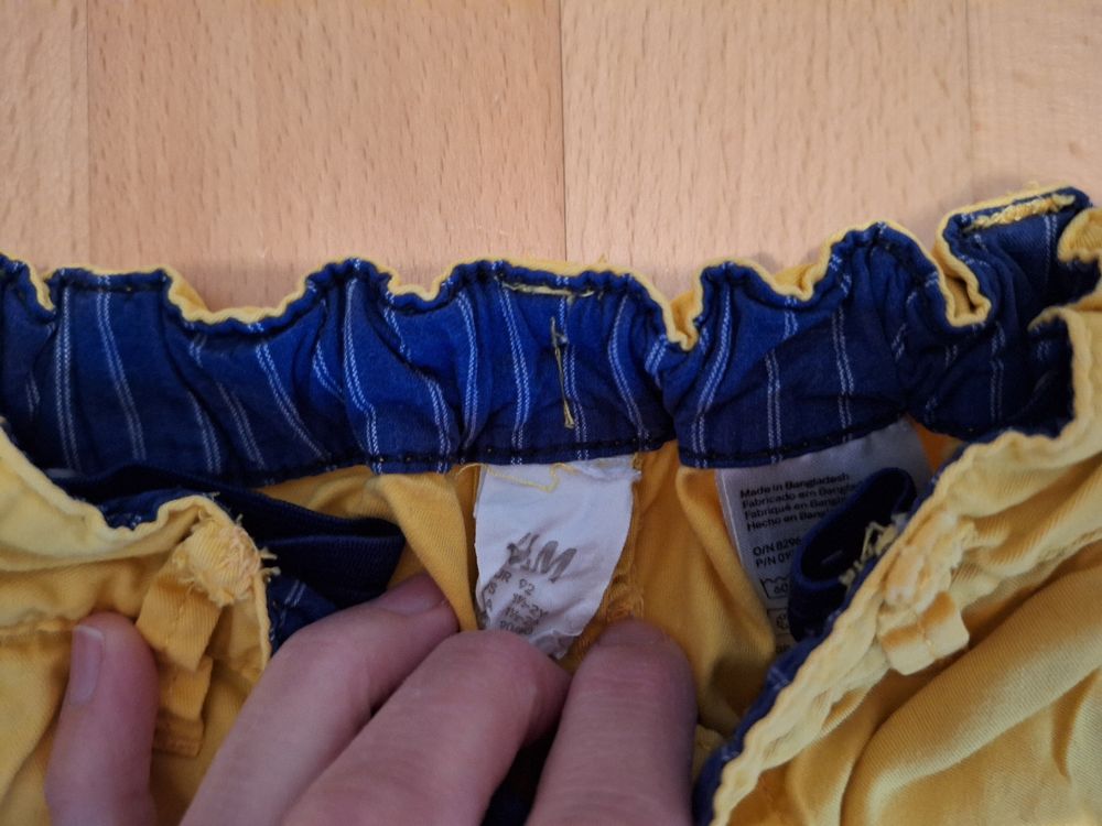 H&M Pantalons: Shorts von H&M in Gr. 92 – D'occasion à Oberrieden par man_9tm2 2