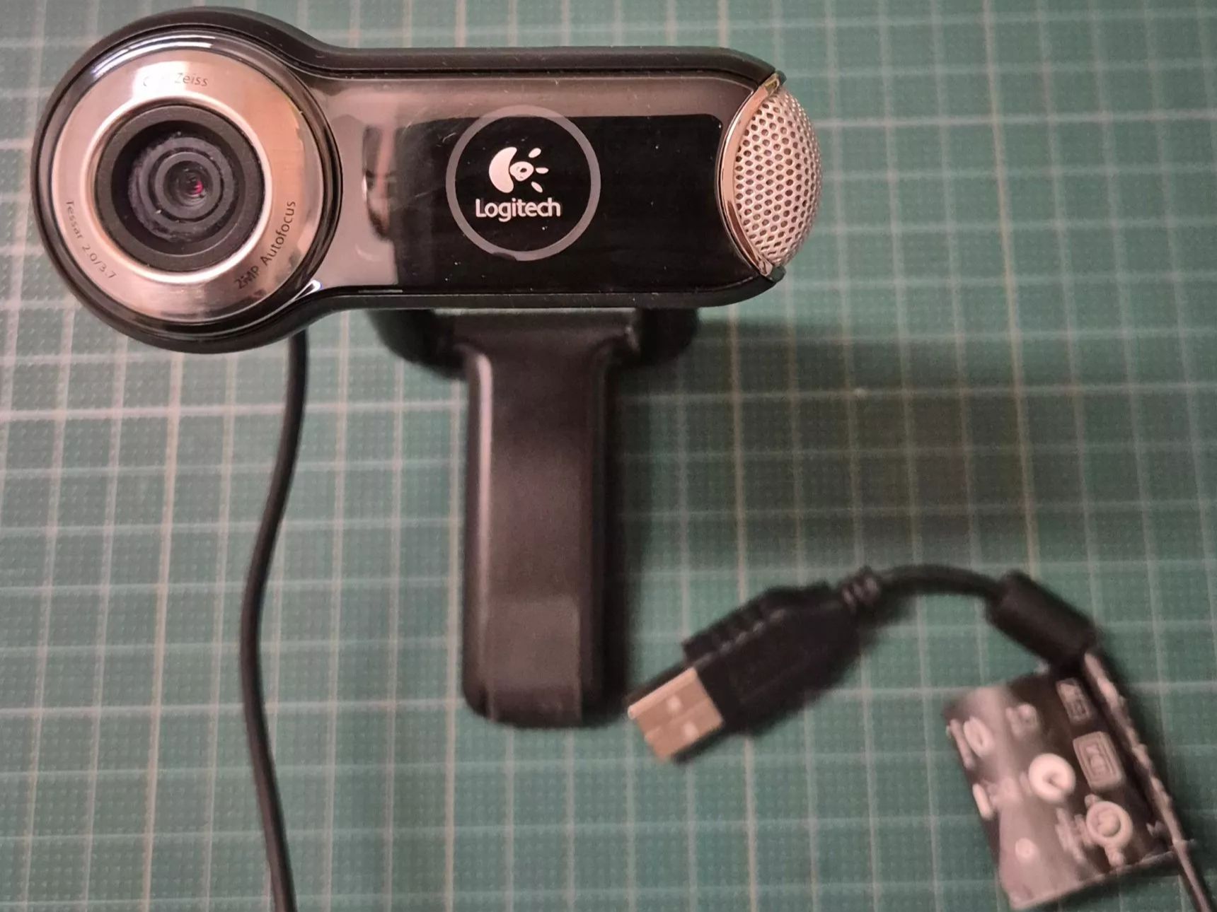 Logitech Webcam: Logitech QuickCam Pro 9000 Webcam mit Carl Zeiss Optik – Usato da Petit-Lancy venduto da millo5928