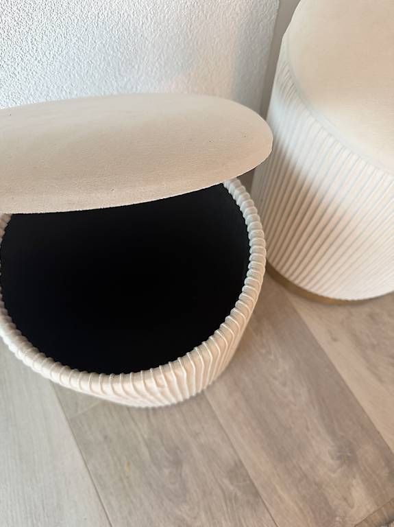 Sgabelli: Poufs aus beigem Cordstoff 2x – Usato da Châbles FR venduto da celine61 1