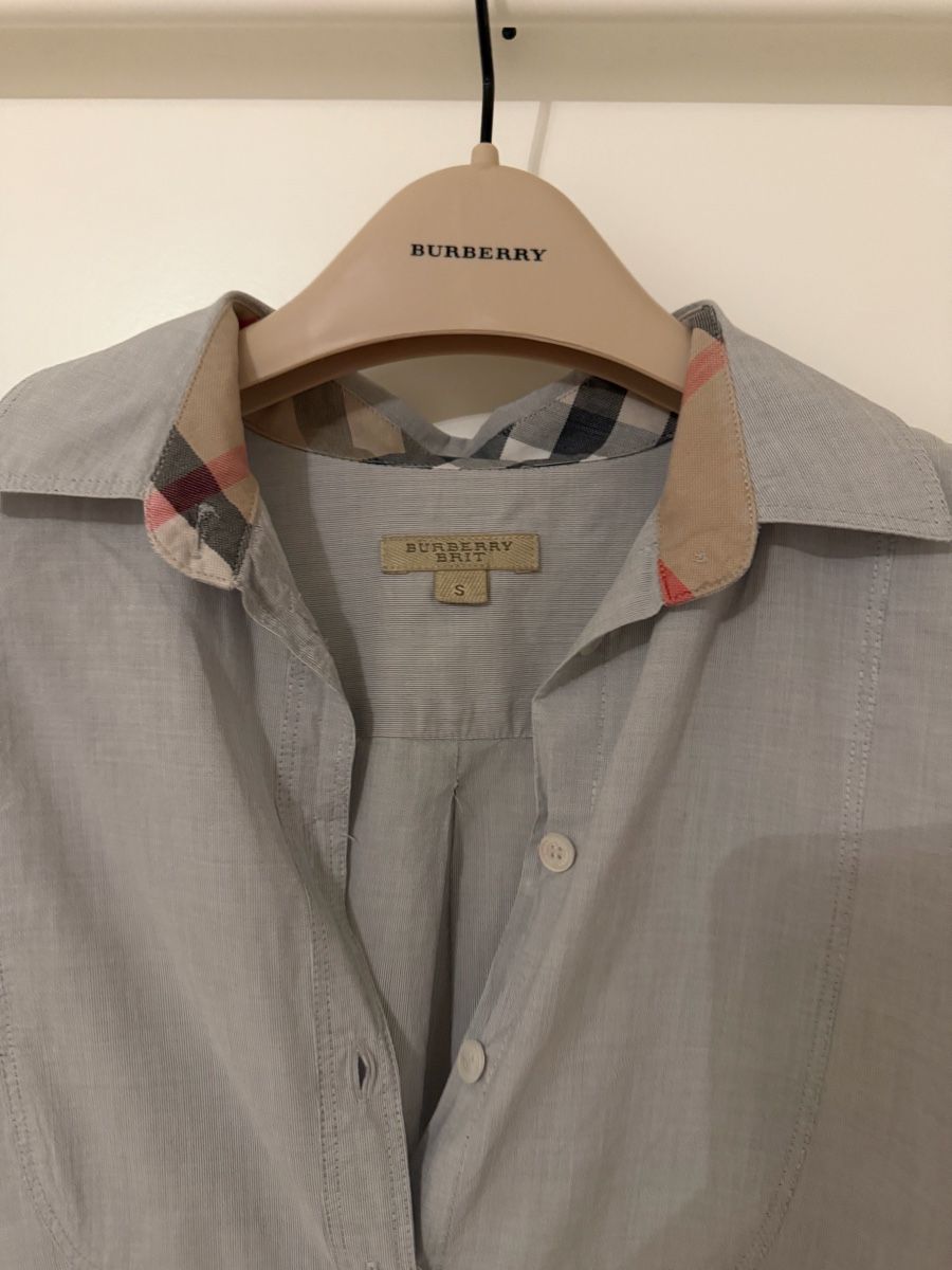 Burberry Camicette: Burberry Brit Bluse hellgrau Gr S/M – Usato da Rapperswil SG venduto da meg_gh8h 1