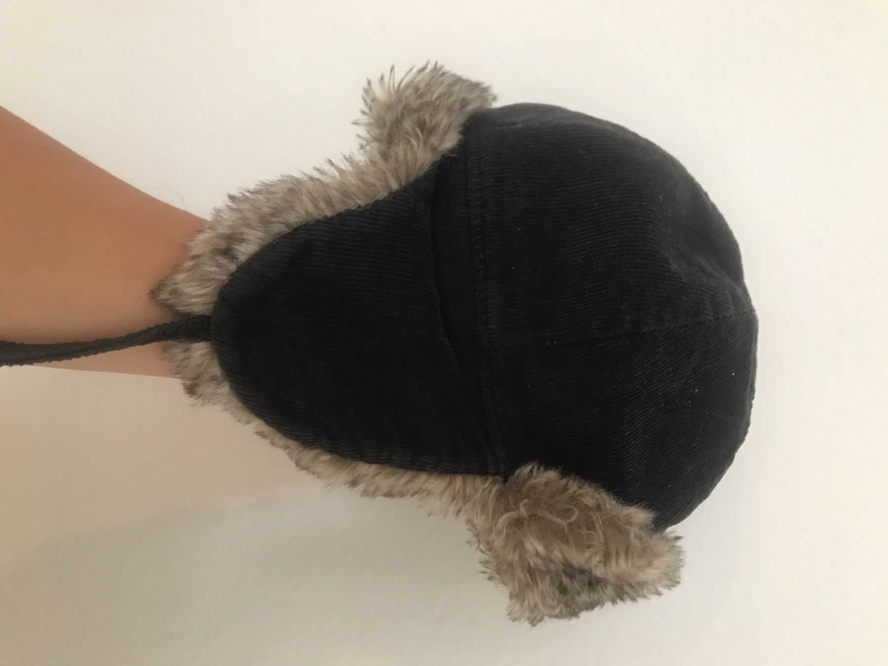 Altro abbigliamento per bambino: Warme Mütze Kappe mit Fell – Usato da Zürich venduto da mybuybye 1