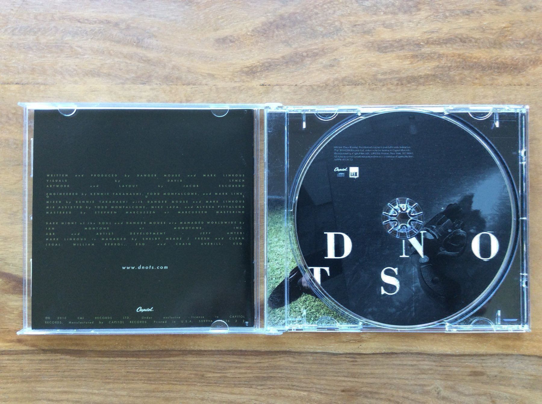 CD: CD DNOTS Danger Mouse And Sparklehorse – Usato da Horgen venduto da flyingpenguin2000 1