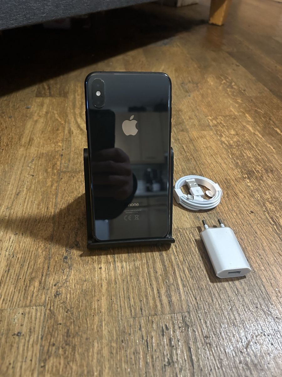 Apple Telefoni cellulari / Smartphones: iPhone XS MAX, 256 GB, Black Édition. – Nuovo (secondo la descrizione) da Biel/Bienne venduto da Djemel-Boughrassa 1