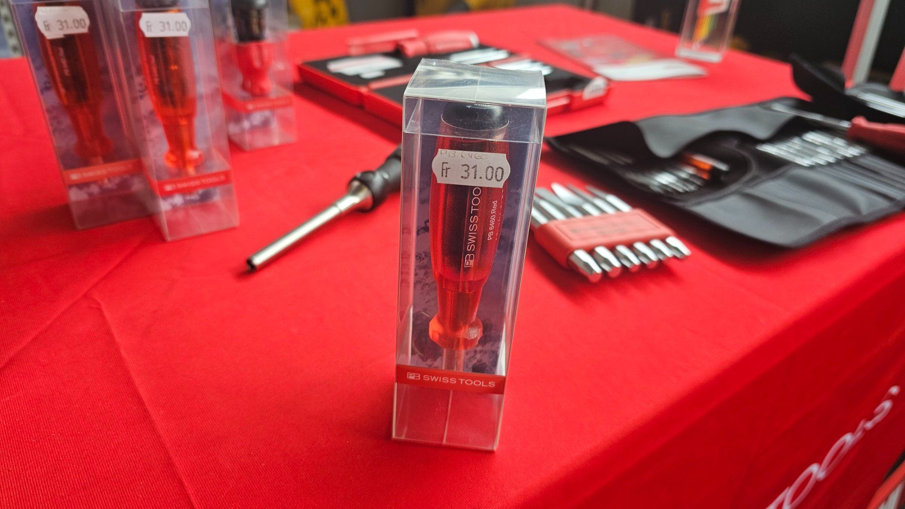 PB Swiss Tools Tutti gli attrezzi: PB Swiss Tools Insider red PB 6460 – Nuovo e nell'imballaggio originale da Koppigen venduto da Bracher_Mail-House 1