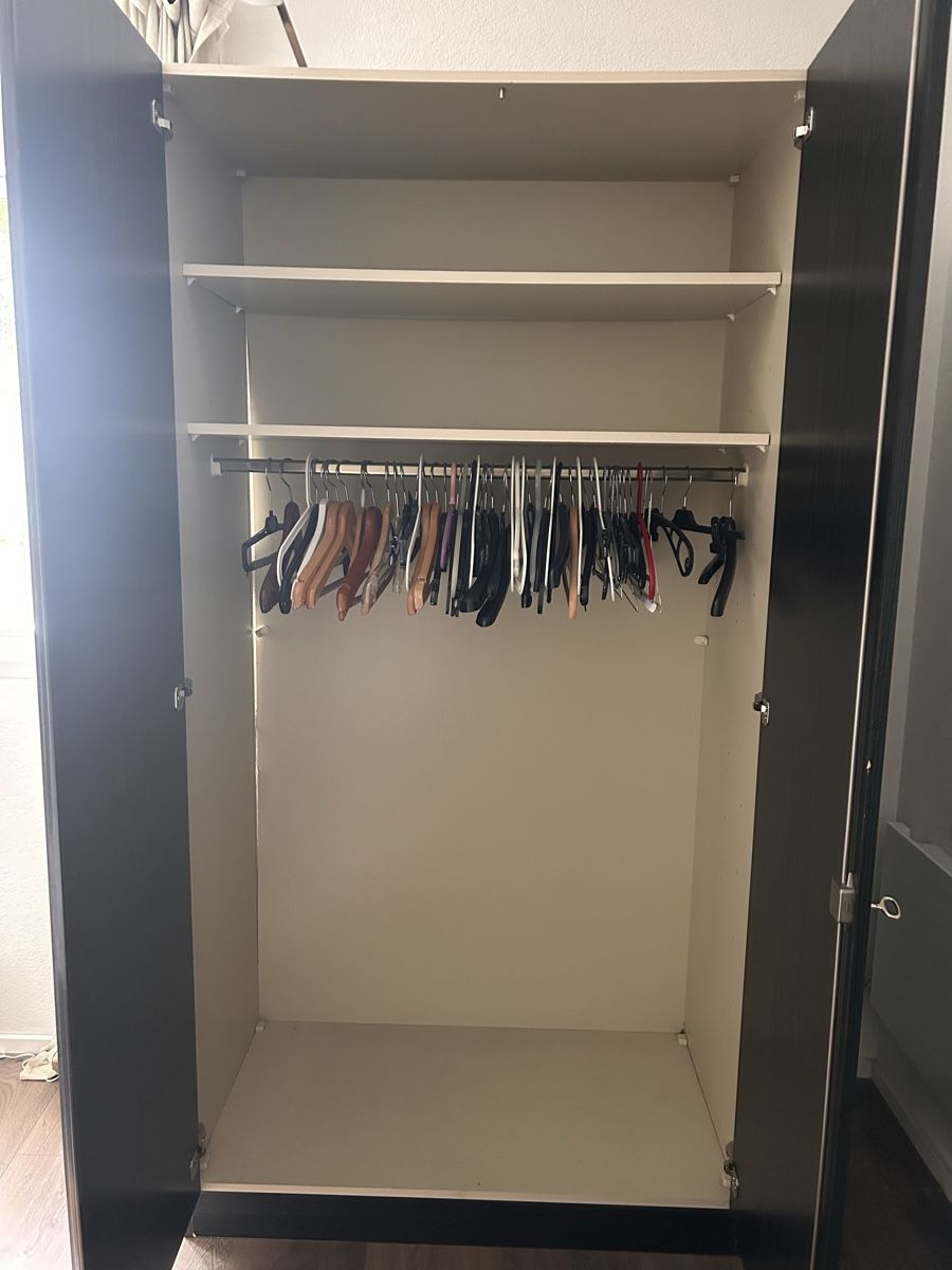 Armadi: Kleiderschrank – Usato da Neuhausen venduto da vik_j5v8 1