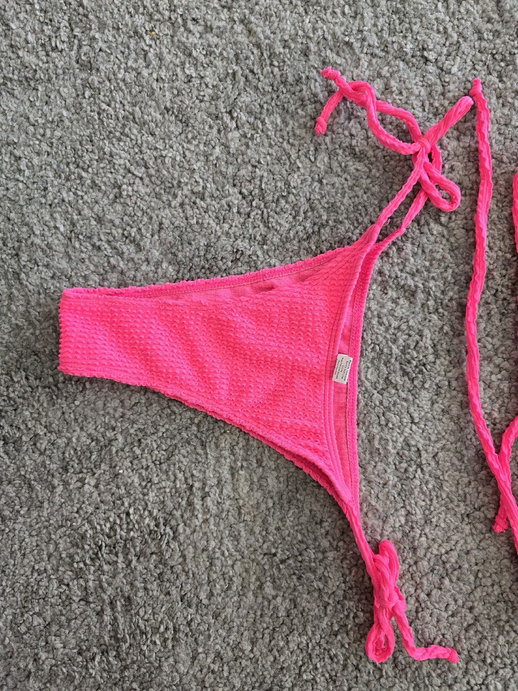 Maillots de bain & Bikinis: Bikini grösse M pink NEU! – Neuf (Voir description) à Dietikon par Kaska2020 2
