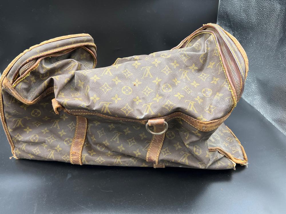 Alte Louis Vuitton Keepall defekt 2