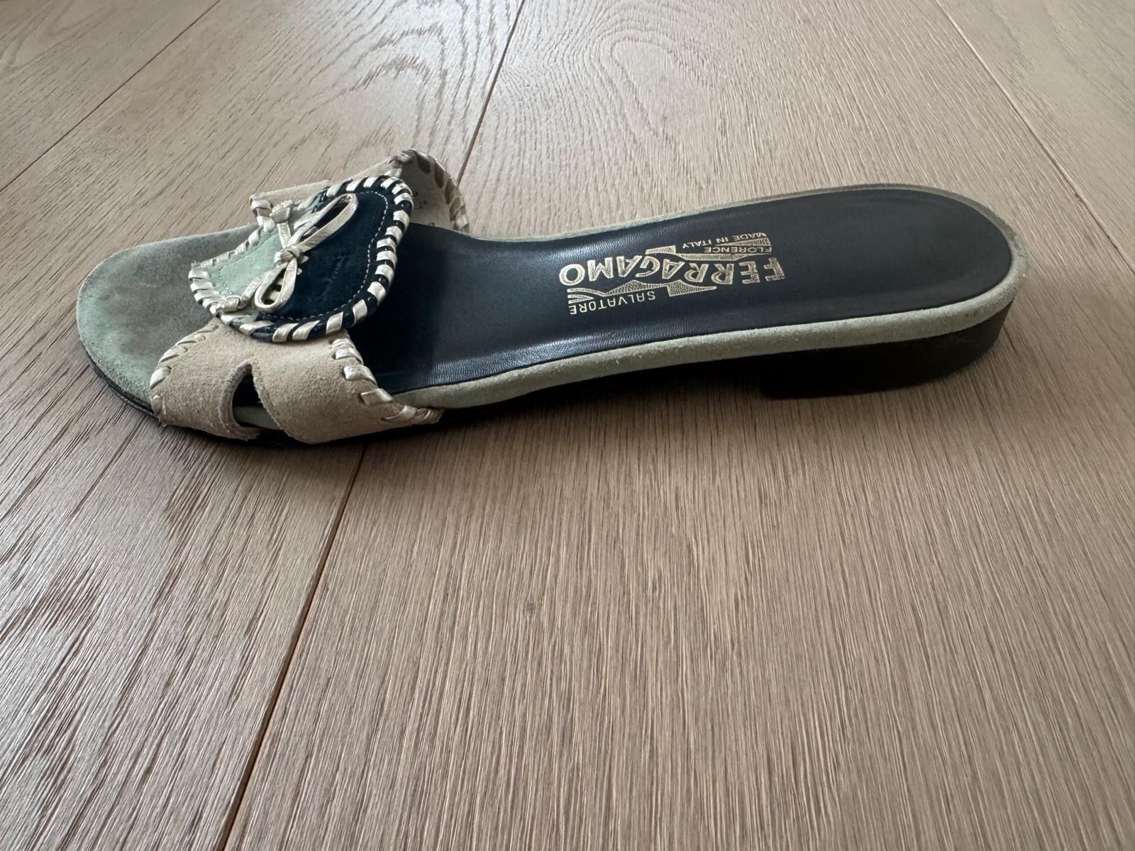 Salvatore Ferragamo Damenschuhe: Sandale Ferragamo – Gebraucht aus Zollikon von gab_v26c 1