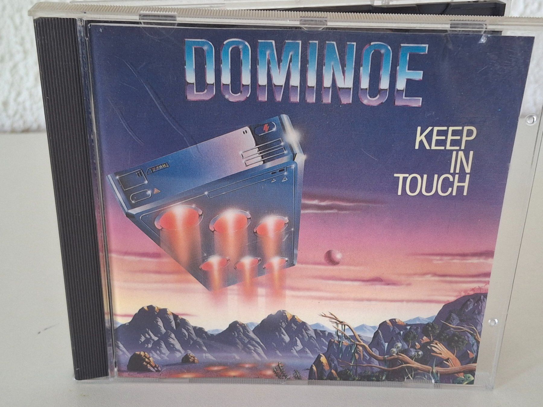 CDs: CD DOMINOE -  KEEP IN TOUCH /  Hard-Rock DE 1988 – D'occasion à Aarberg par Jackup1