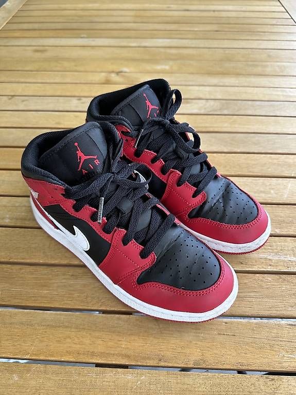 Scarpe per ragazzi: Nike Air Jordan Kinderschuh / Gr. 38 – Usato da Sargans venduto da urban03