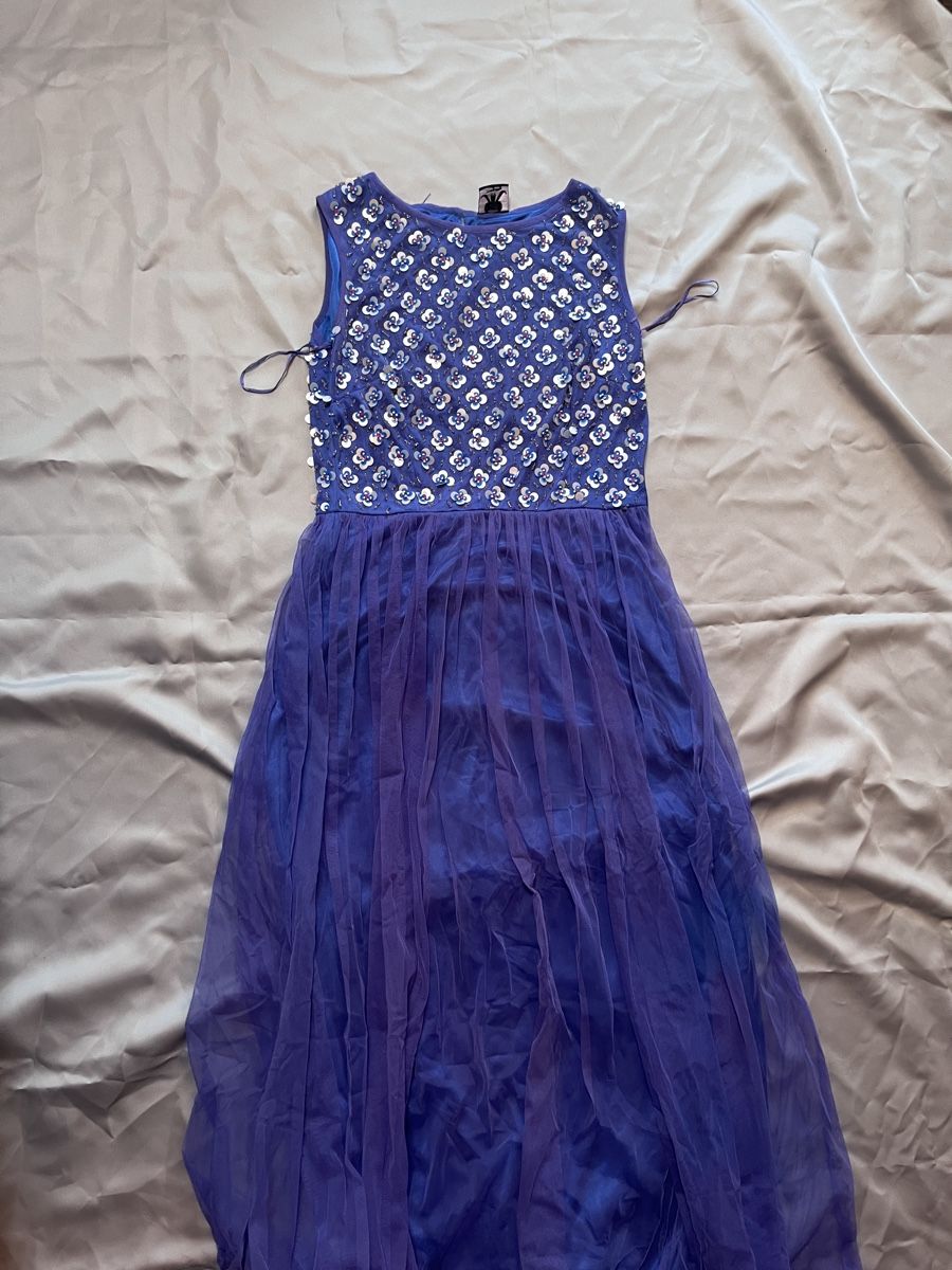 Vestiti: Wunderschönes, langes, blaues Abendkleid mit Pailletten – Nuovo (secondo la descrizione) da Winterthur venduto da serc.e 1