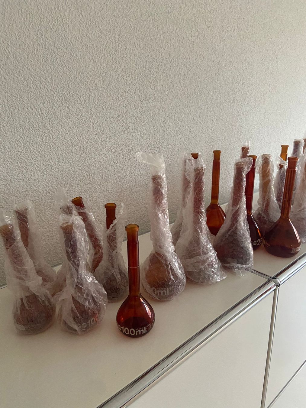 Tutti gli attrezzi: Labor Messkolben 110 Stk. Brand  blauband – Usato da Laupersdorf venduto da Borer_Liquidationen 5