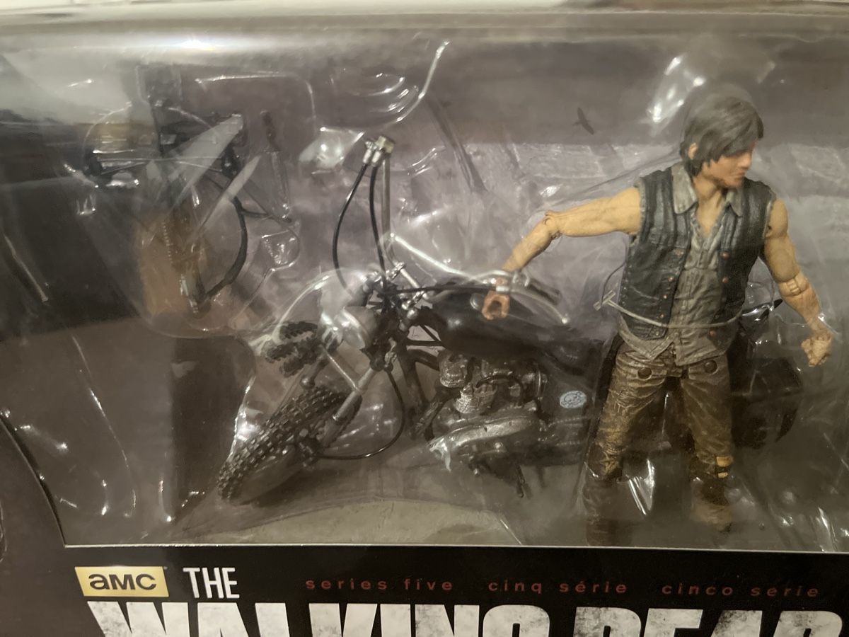 Statuette: The Walking Dead Daryl Dixon Chopper Deluxe Boxed Set – Nuovo e nell'imballaggio originale da Uznach venduto da Apuutze 1