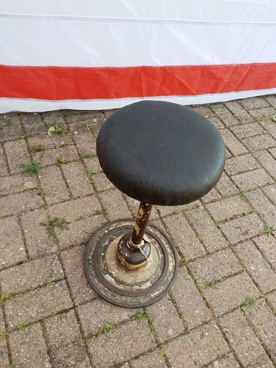 Ancien tabouret atelier singer pied eiffel acier et bois