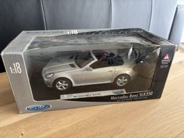 Mercedes-Benz SLK R171 1/18 Welly