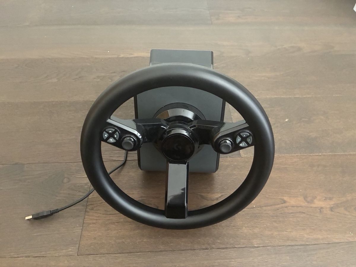 Logitech Controller: Logitech G Farming Simulator Steerling Wheel Bundle – Nuovo (secondo la descrizione) da Menzingen venduto da kat_56s5 3