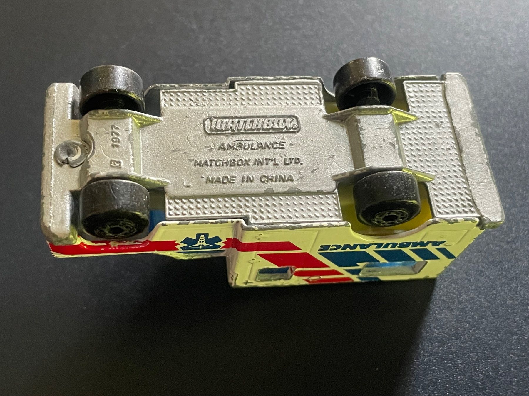 Matchbox Modellini d'auto: Matchbox Ambulance 1977 – Usato da Volketswil venduto da rubin74 5