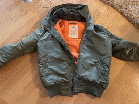Jacke/ Winterjacke Alpha Industries , Grösse M, Top Zustand!