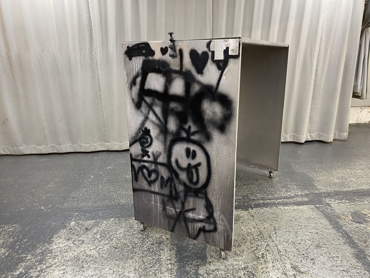 Eléments de bureau: Container, Sichtschutz, Ablagefläche – D'occasion à Hägglingen par Karin0802 3