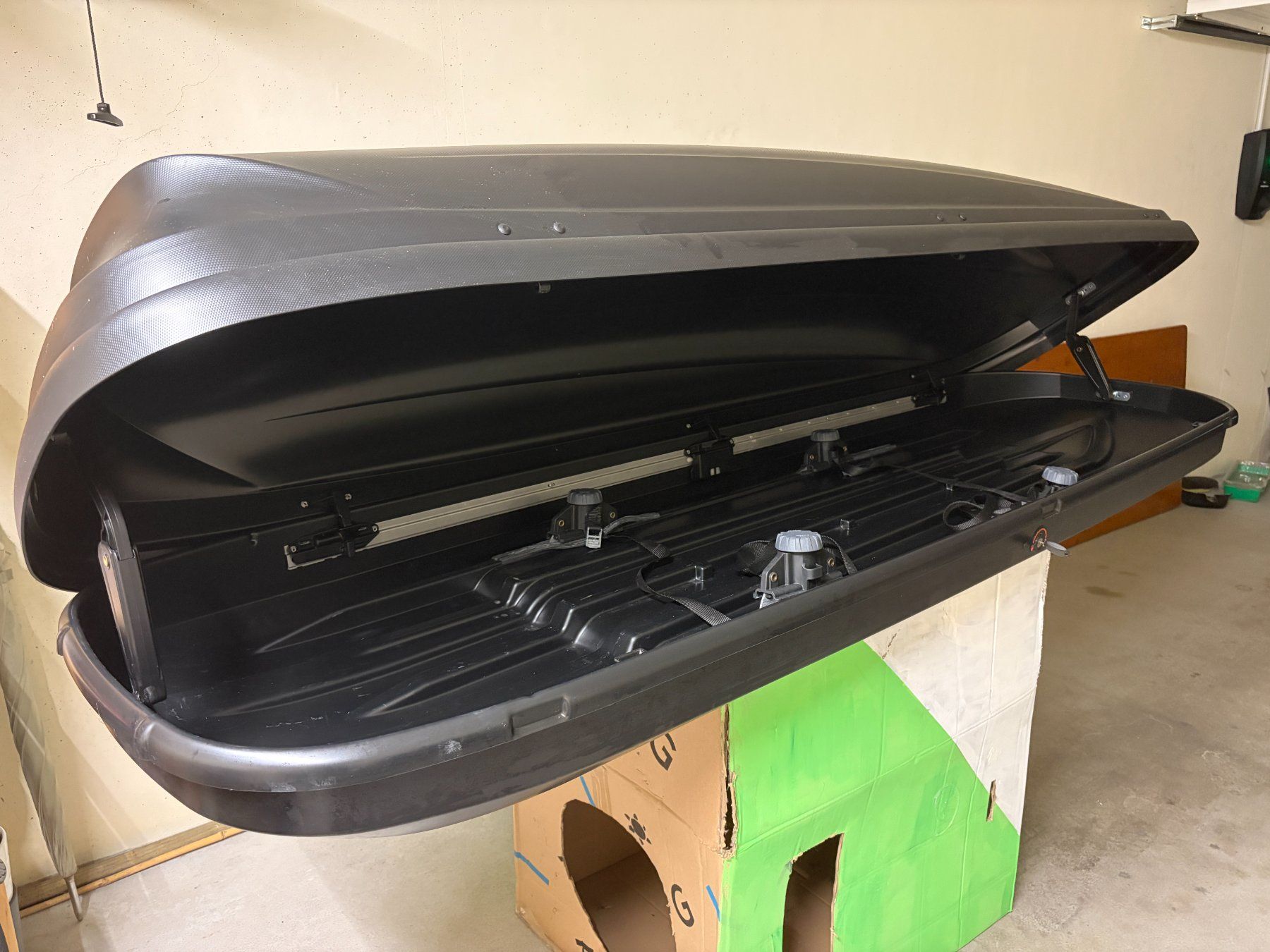 Thule Box da tetto: Dachbox Thule 420L – Usato da Hochdorf venduto da silol