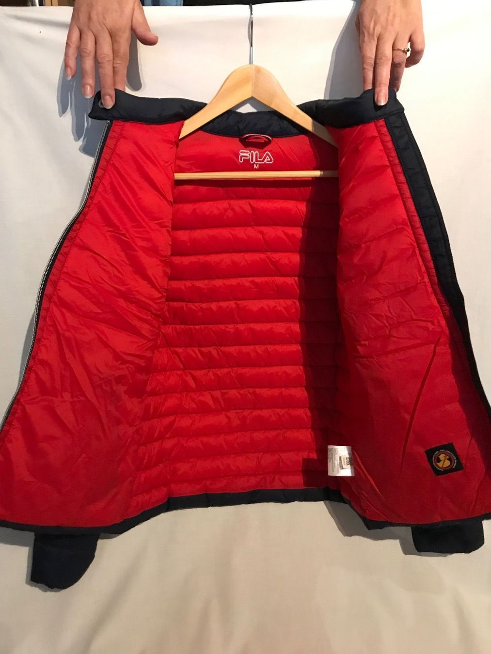 Fila Giacche: Doudoune Fila / taille M – Nuovo (secondo la descrizione) da Charmey (Gruyère) venduto da ya_12 2