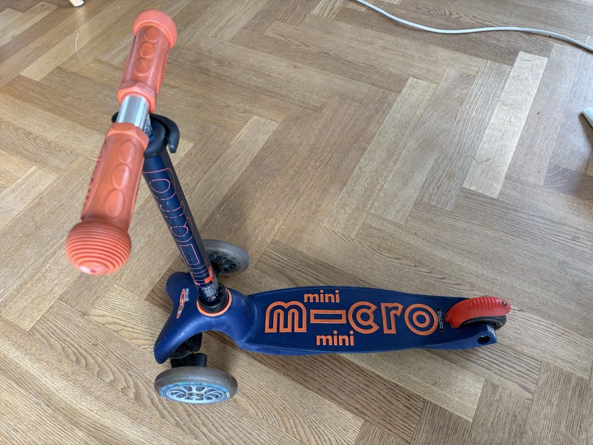 Micro Kickboard: MicroMini in Blau, top-Zustand – Usato da Zürich venduto da EliSieg