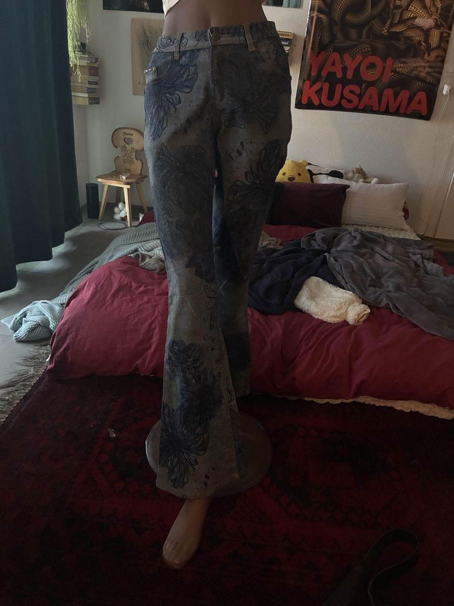 Jeans: Gemusterte Jeans – Neu (gemäss Beschreibung) aus Ueberstorf von nai_9z9s 4