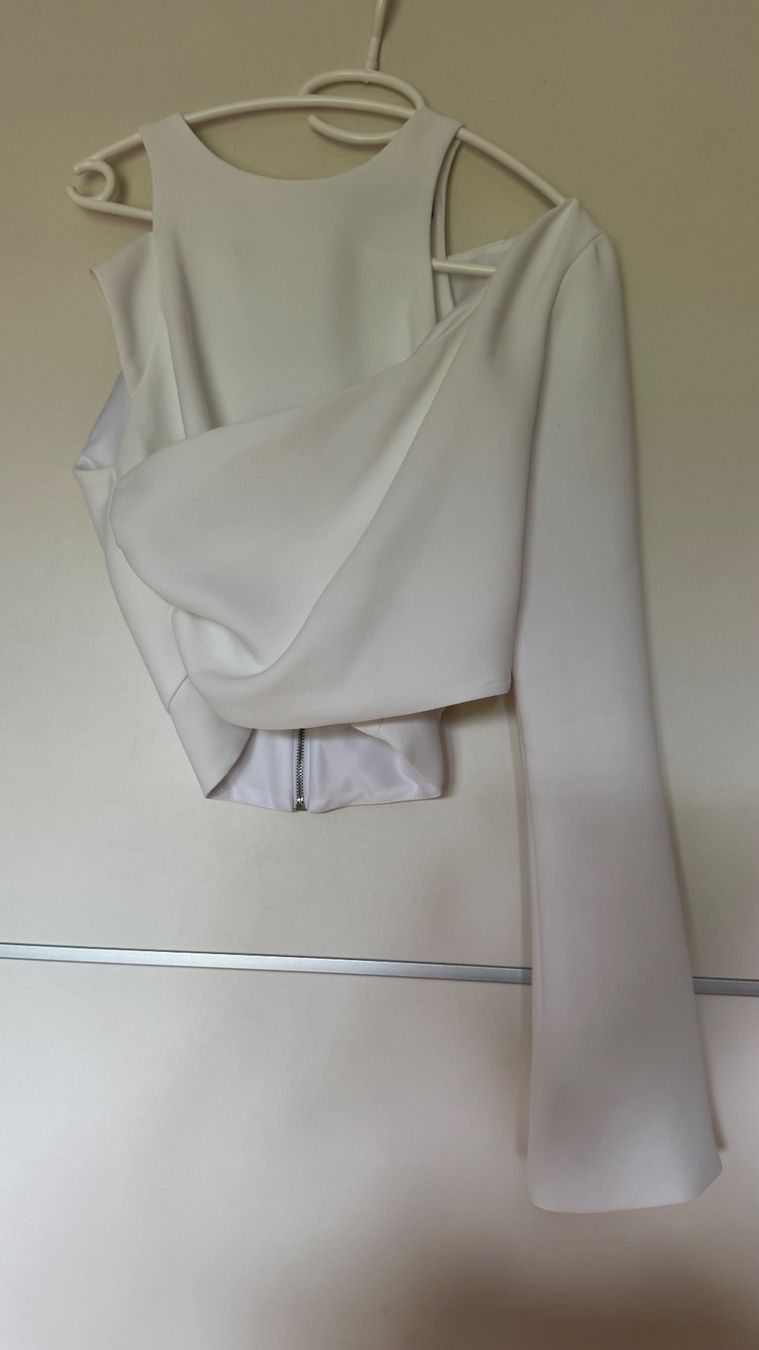 Zara Top: Haut Zara neuf – Nuovo (secondo la descrizione) da Bulle venduto da Math2601 3