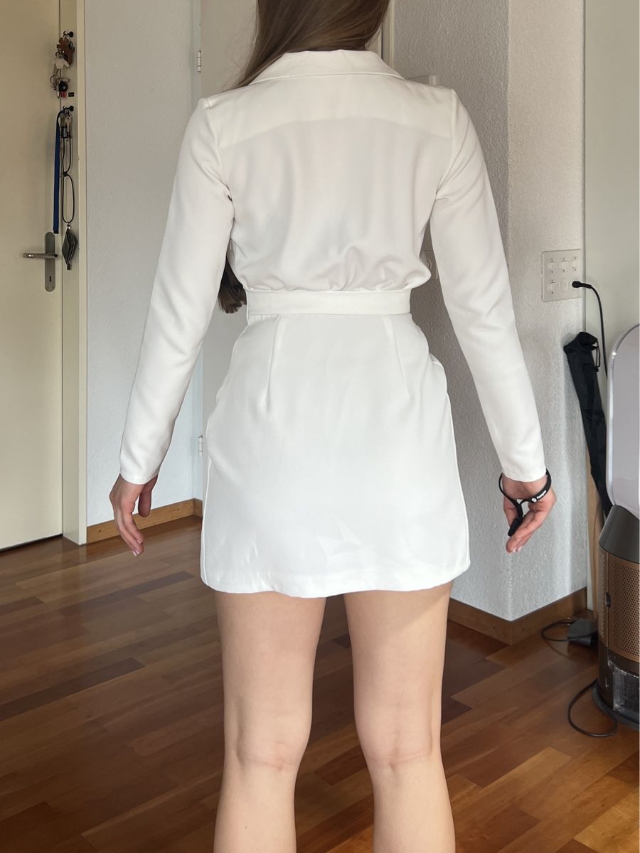 Kleider: Elegant white dress – Neu (gemäss Beschreibung) aus Zürich von eli_t8nw 1