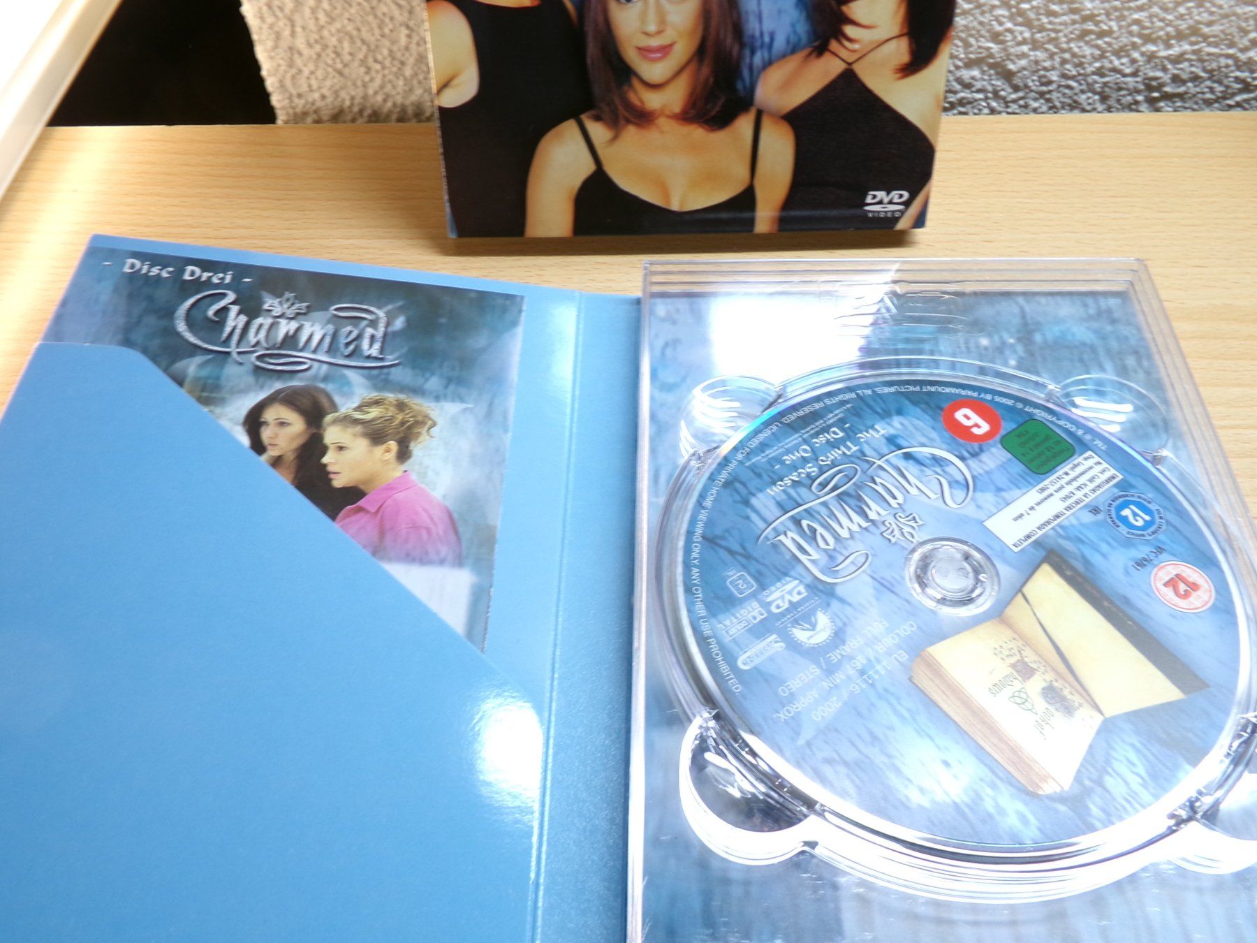 Tutti i DVDs: Charmed Staffel 3.1 – Usato da Hombrechtikon venduto da Maloev17 2