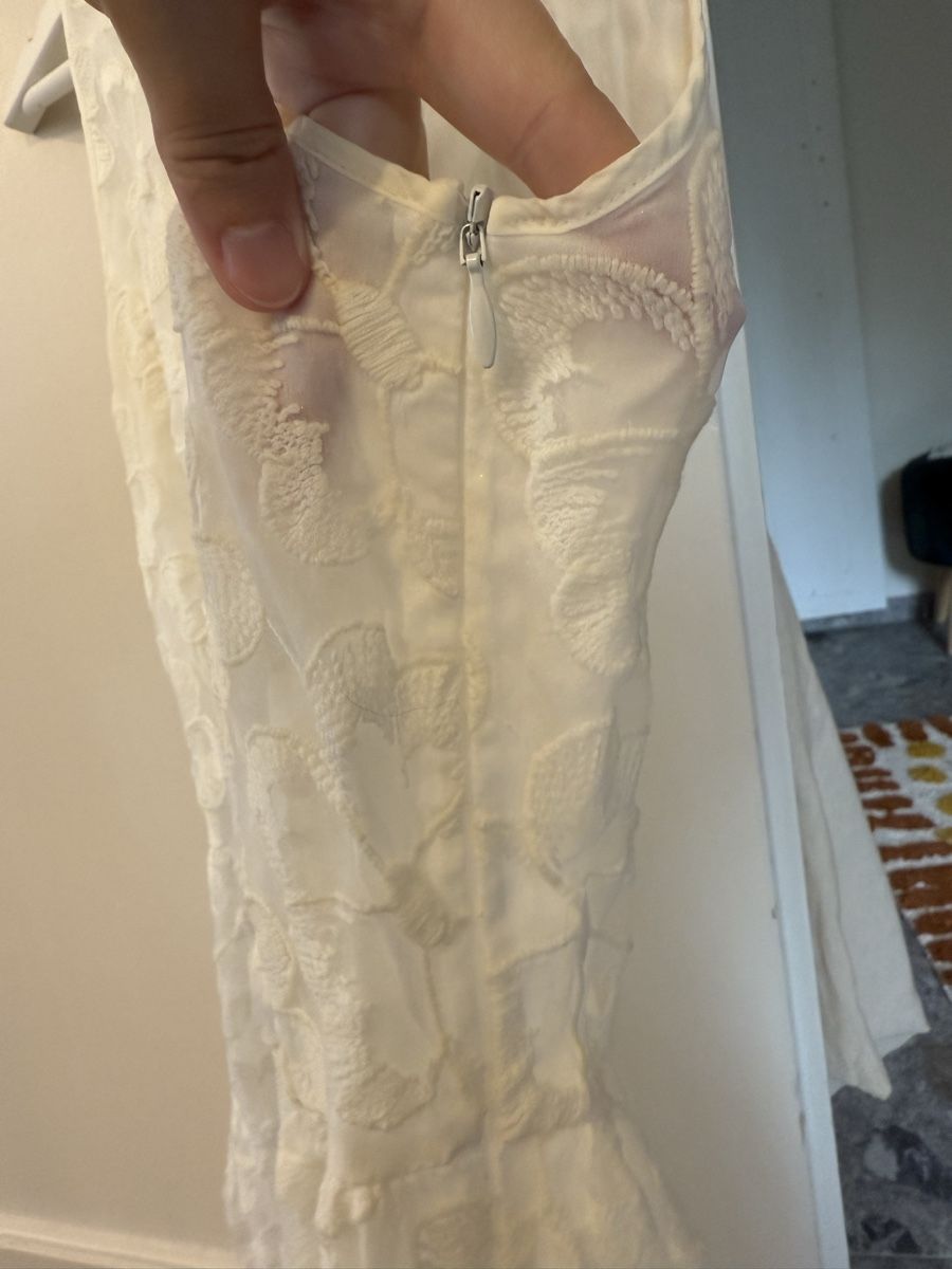 Blugirl Robes: Robe Blanche – D'occasion à Lausanne par mar_2lwm 2