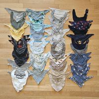 Set von 50+ Baby Halstüchern in diversen Farben