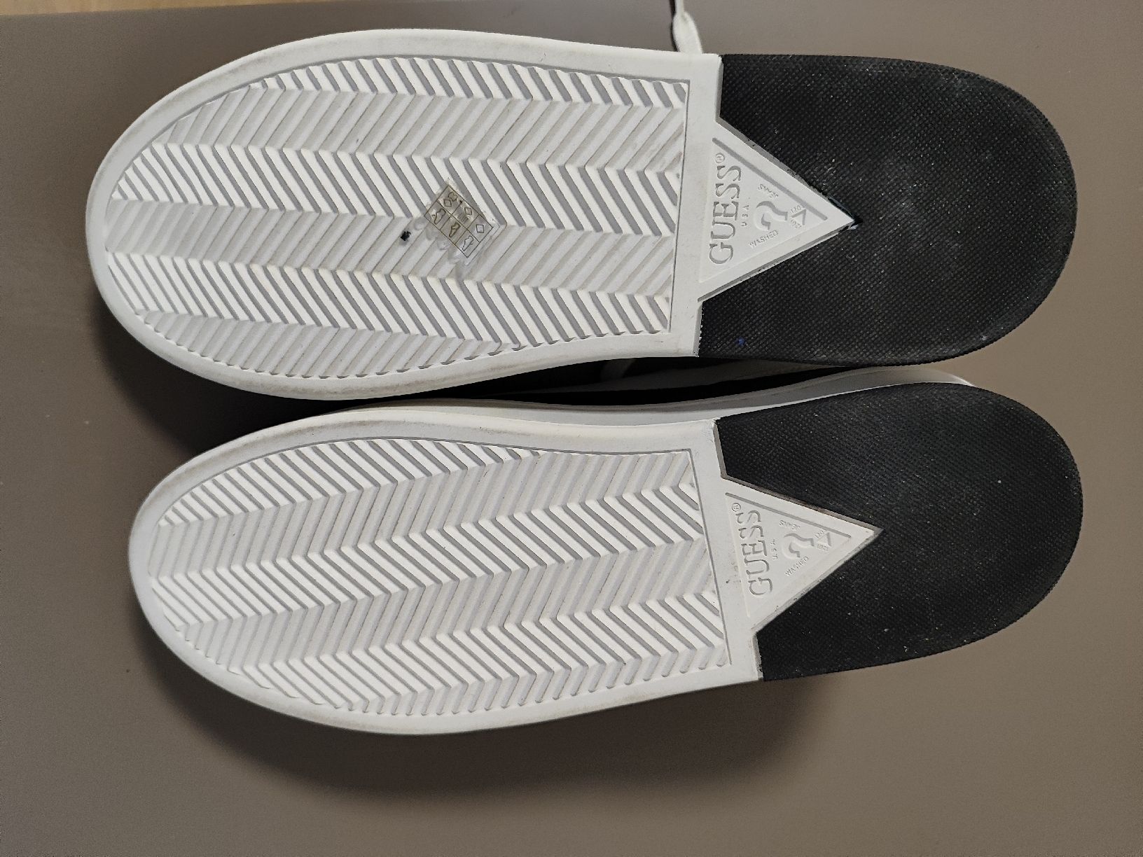 Guess Scarpe da uomo: Guess sneakers for men size 43 – Nuovo e nell'imballaggio originale da Lugano venduto da cri_djb 8