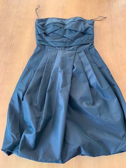Zara Vestiti: schwarzes Cocktailkleid Zara Basic Gr. XS – Usato da Oberweningen venduto da Bumblebee2