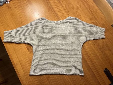 Wunderschöner Pullover von Esprit, beige, Gr. M