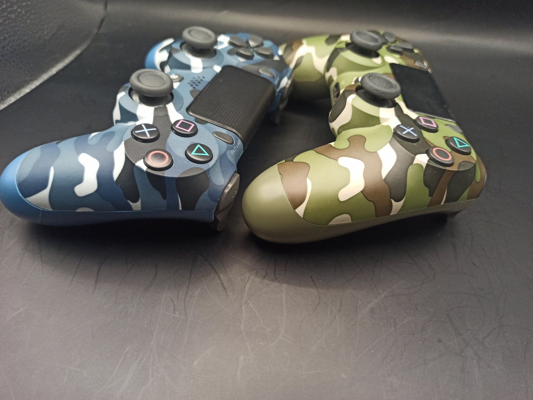 Controller: 2 x Original Controller Sony PS4 Wireless DualShock 4 CAMO – Usato da Oberweningen venduto da mar_87mx 5