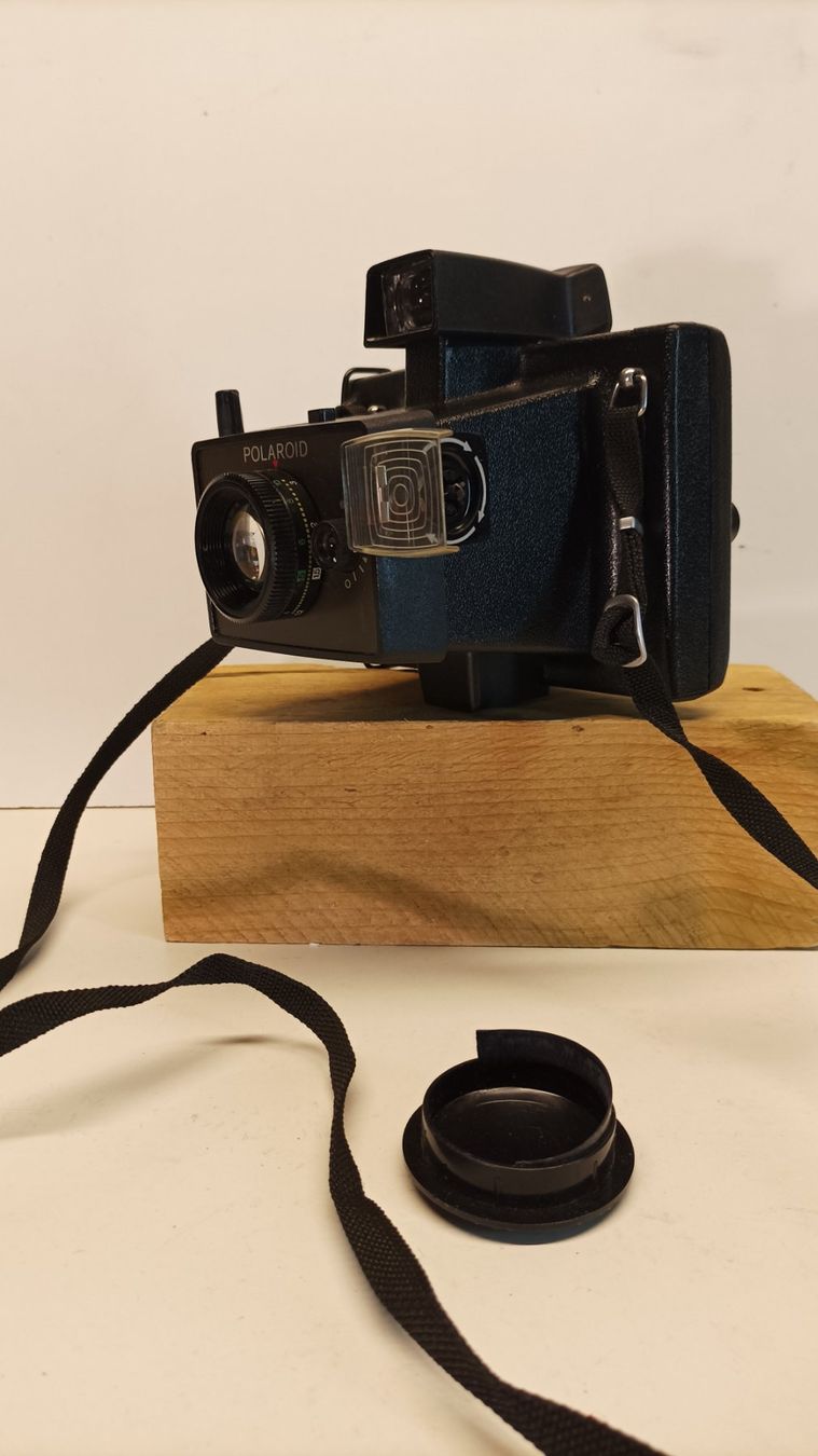 Polaroid Fotocamera: Polaroid  EE44 – Usato da Hittnau venduto da HPeter21 1